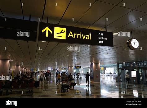 what to do upon arrival in singapore airport